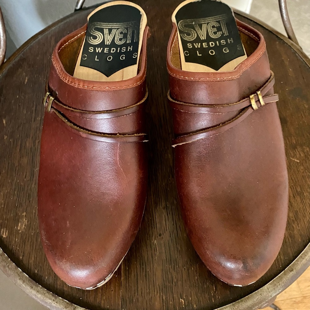Sven Swedish Brown Clogs - Sz 7/38